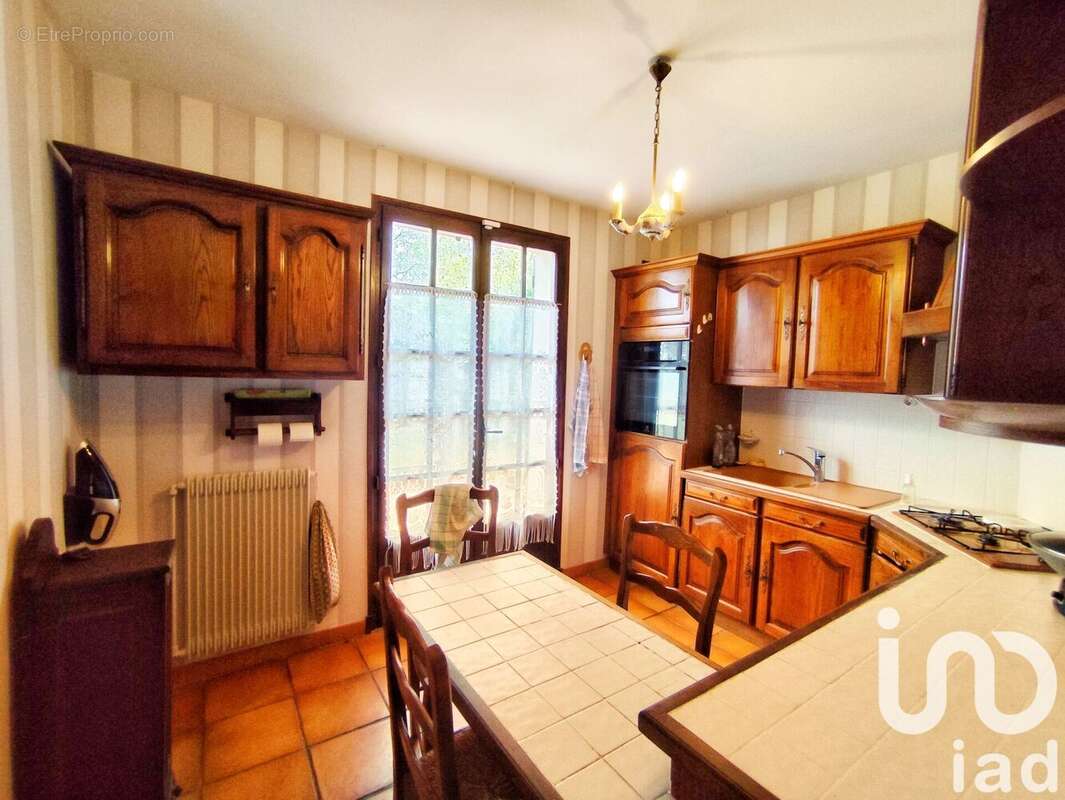Photo 8 - Maison à AVILLY-SAINT-LEONARD