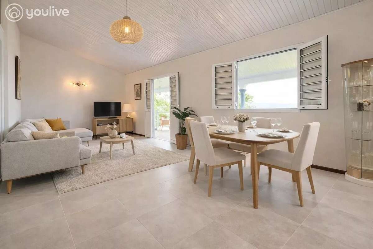 Maison à RIVIERE-SALEE