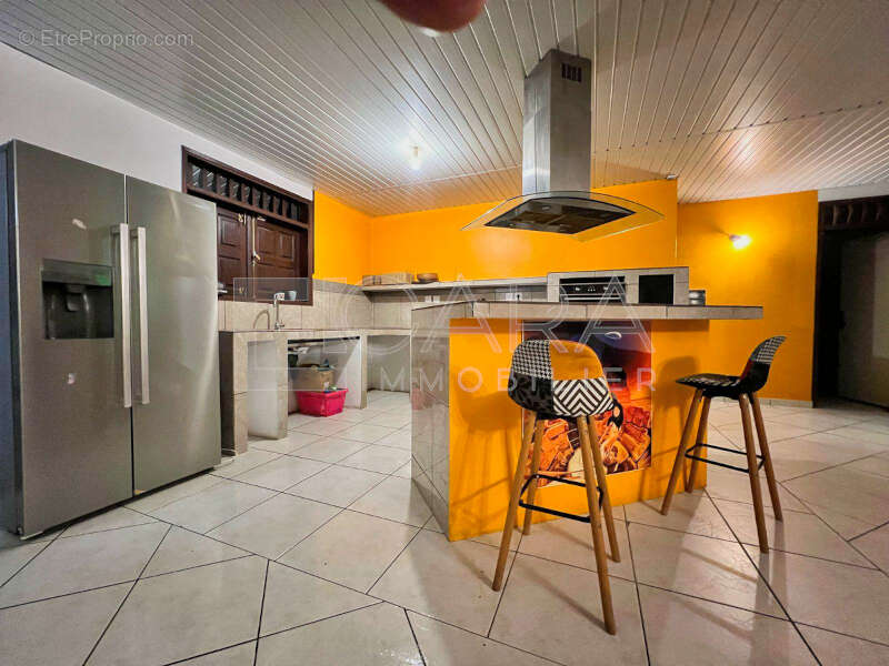 PHOTO-2025-10-03-15-06-23_lzn - Maison à MATOURY