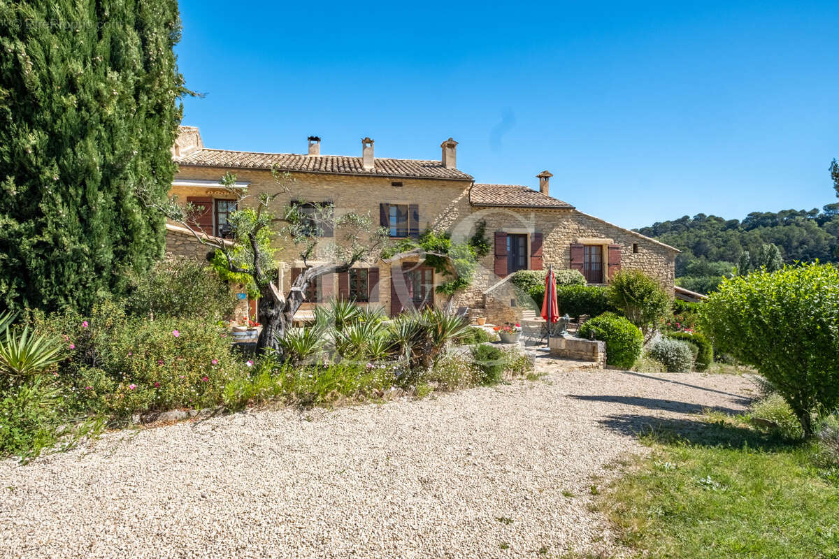 Maison à VAISON-LA-ROMAINE