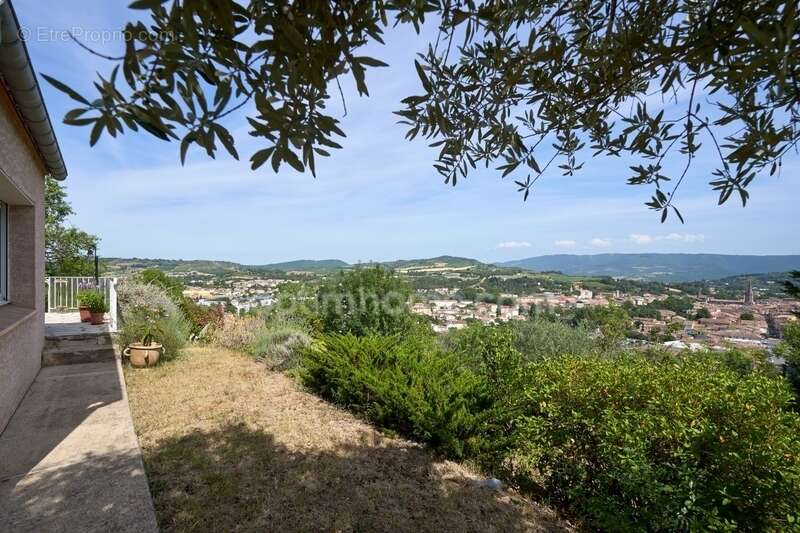 Limoux (11300) – maison d’architecte – 5 pièces – vue panoramique – piscine – garage – grand terrain clôturé - photo 22