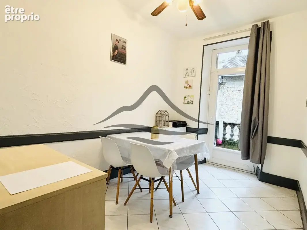 Maison de village atypique - 85m2 avec terrasse et stationnement à Barraux - photo 3