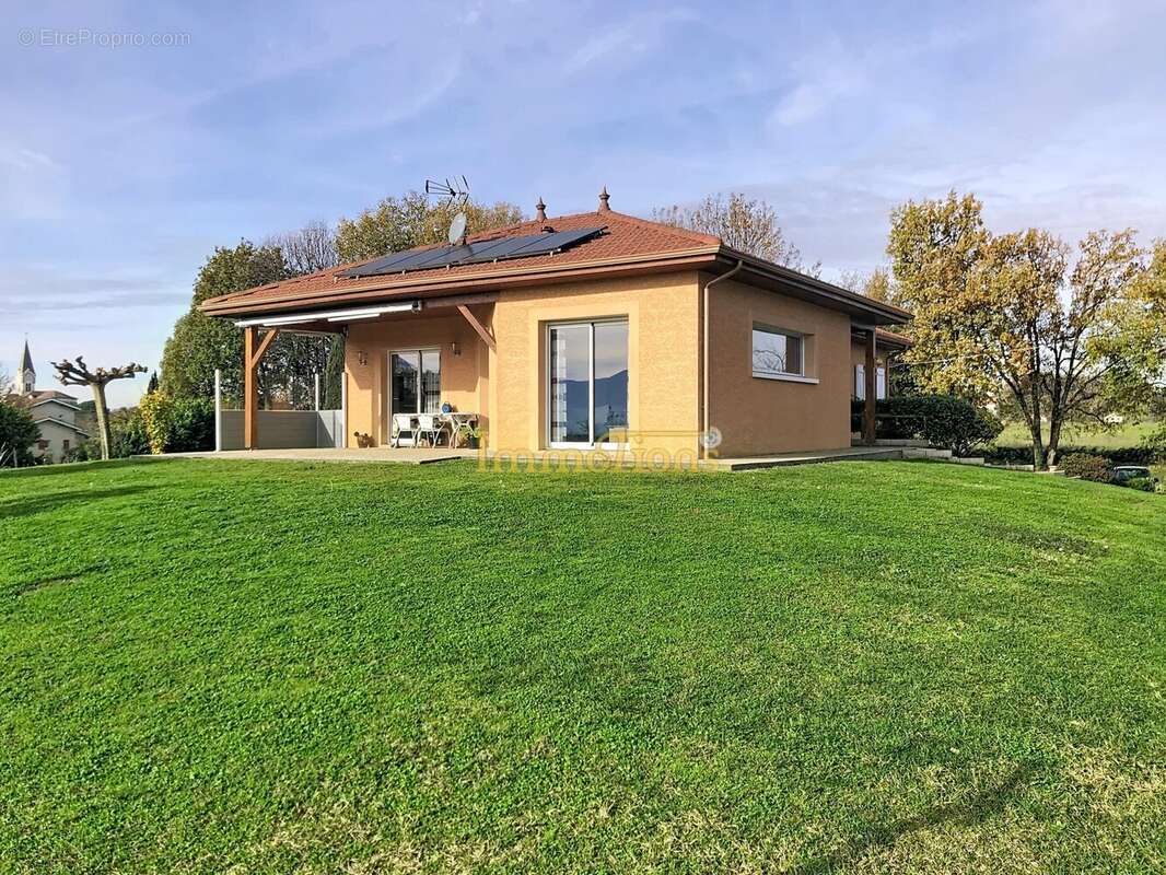 Maison à SAINT-HILAIRE-DU-ROSIER