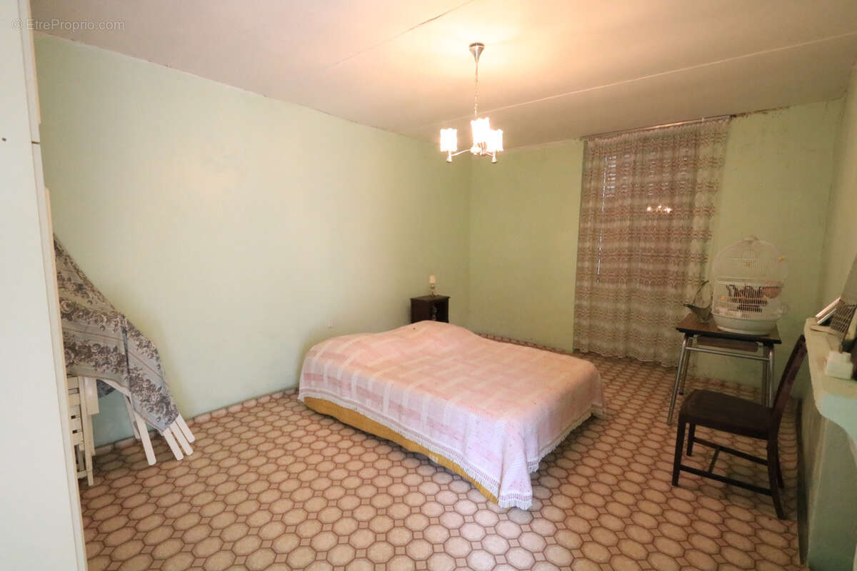 Maison à SENNEVOY-LE-BAS