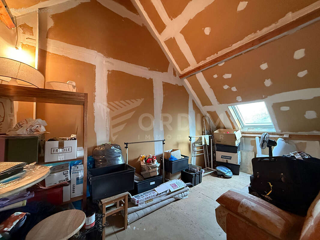 Maison à NEUVY-SUR-LOIRE