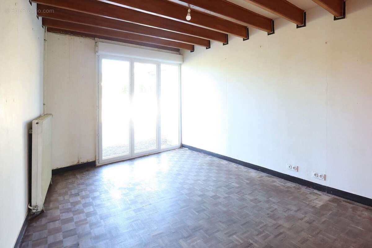 Maison 98 m² à Loubille  - photo 6