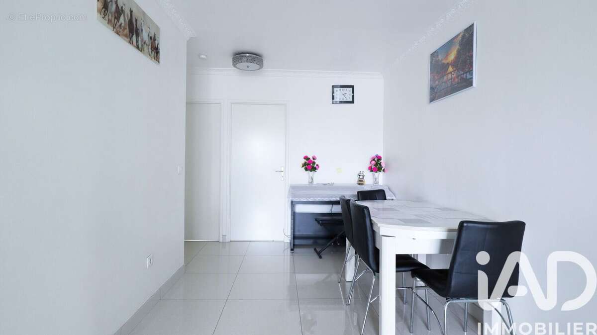 Photo 5 - Appartement à AUBERVILLIERS