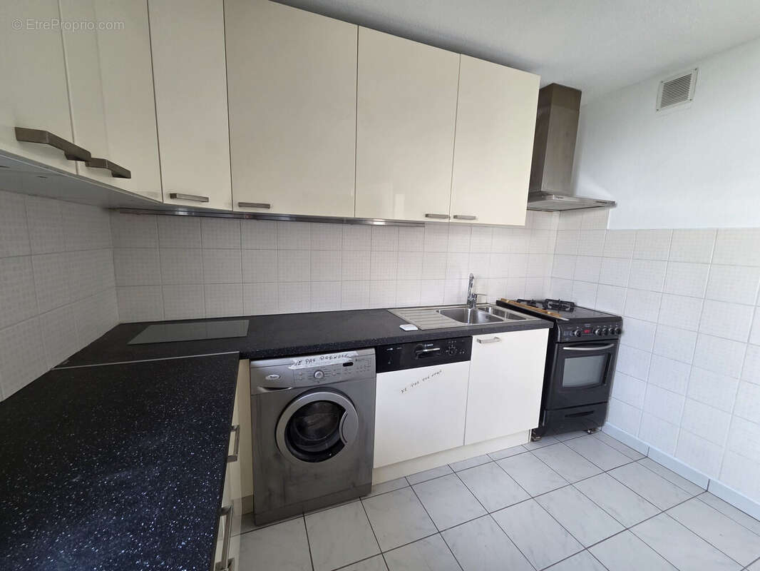 Appartement 82 m² à Sollies-Pont  - photo 8