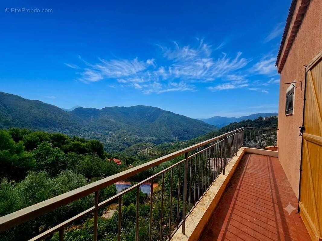 Villa Individuelle 4/5 pièces - 110 m² / Coaraze à 20 minutes de Contes et 45 min du Port de Nice - photo 5