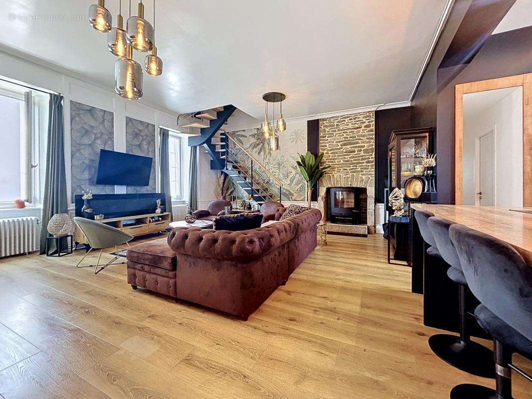 Appartement à QUIMPERLE