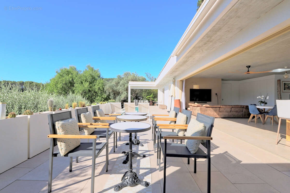 Maison à SOLLIES-PONT