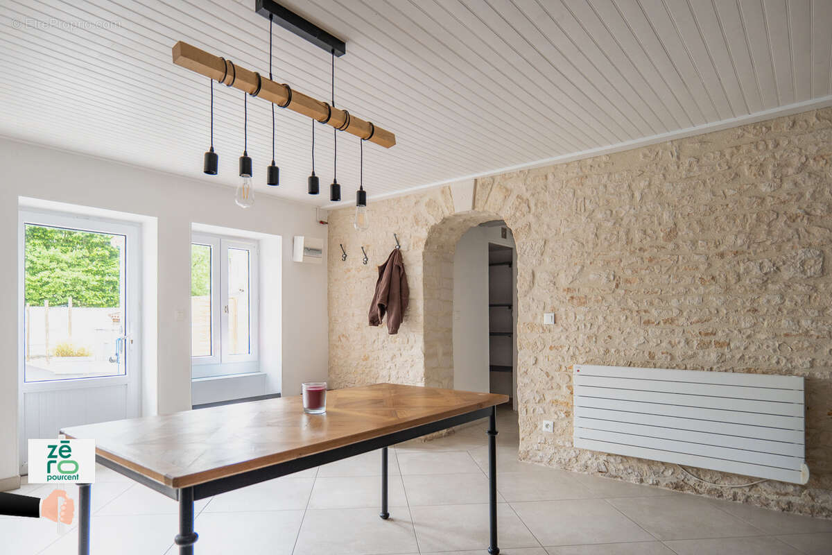 Maison à NALLIERS