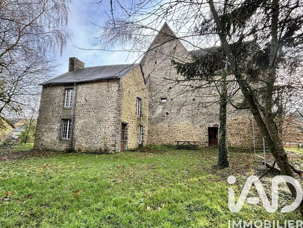 Maison 350 m² à Trans  - photo 8