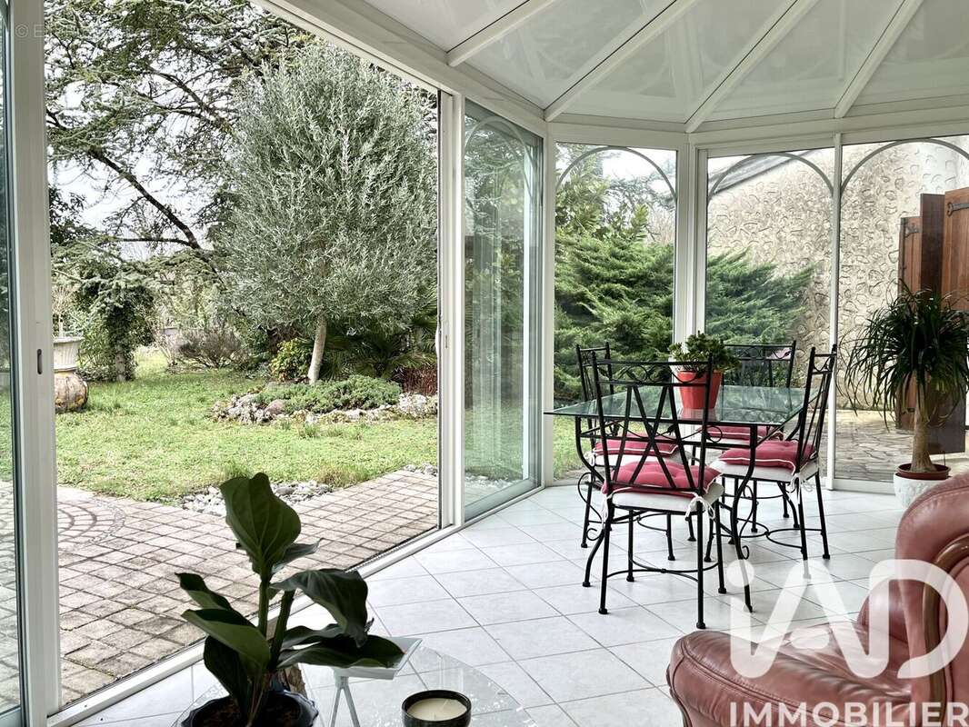 Maison 268 m² à Deviat  - photo 5
