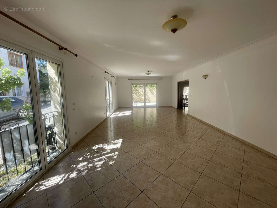 Appartement à CABRIES