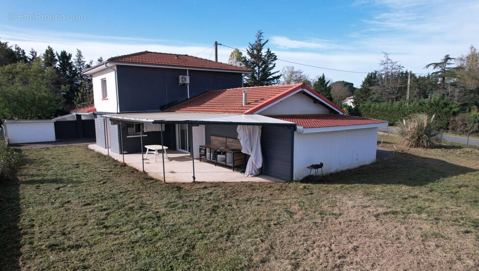 Maison à SAINT-ELIX-LE-CHATEAU
