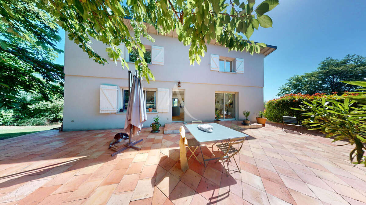 Maison 8 pièces de 200m² - photo 13
