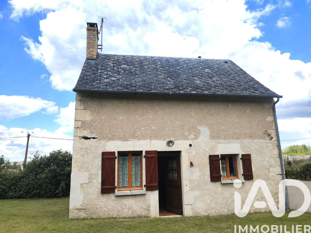 Maison 66 m² à Chenu  - photo 2