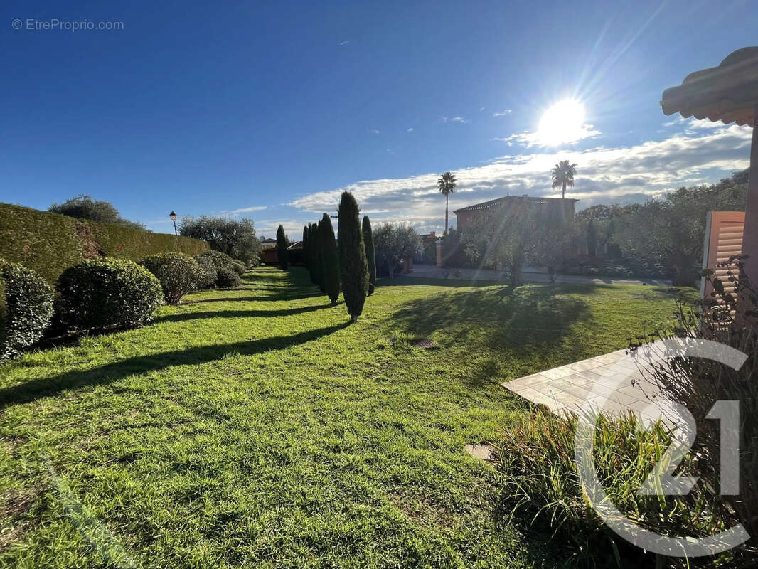Maison à BIOT