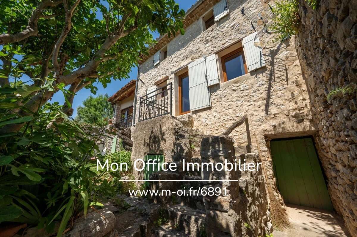 Référence : 6891-SJO - Maison provençale en pierre au coeur du village de St-Julien (83560): 4 chambres - véranda- piscine- cave - photo 28