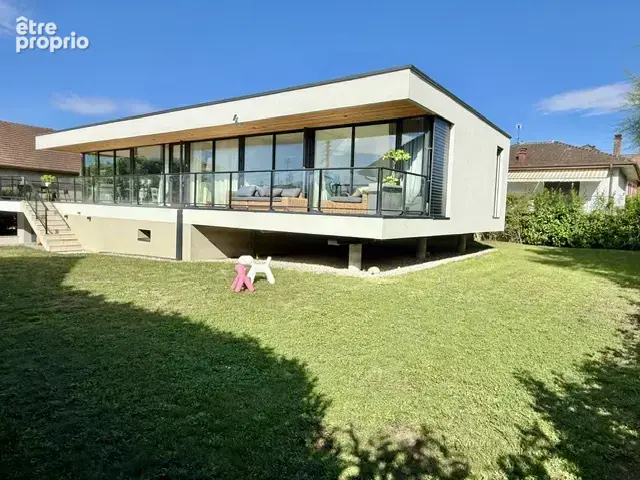 Maison à VILLE-LA-GRAND