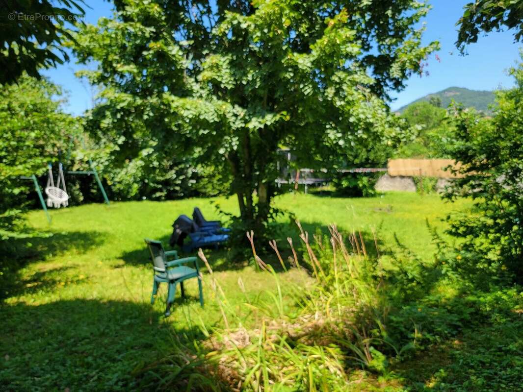 Terrain à COUBLEVIE