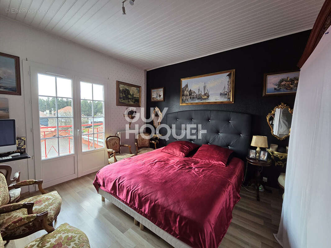 Maison à RION-DES-LANDES