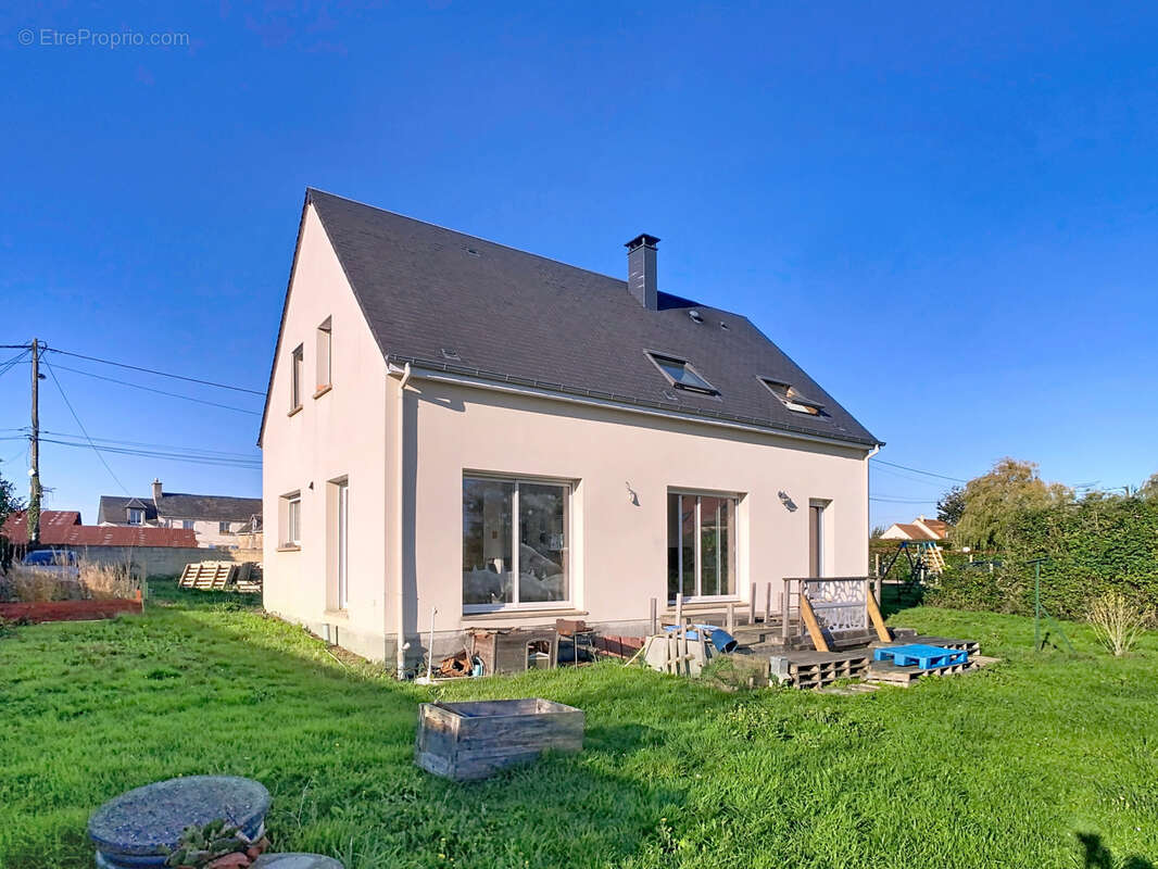 Maison à TILLY-SUR-SEULLES