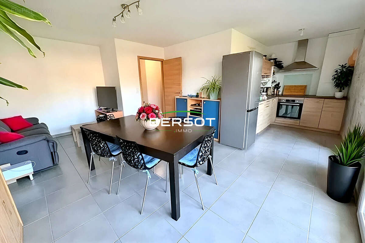 Appartement à SERRE-LES-SAPINS