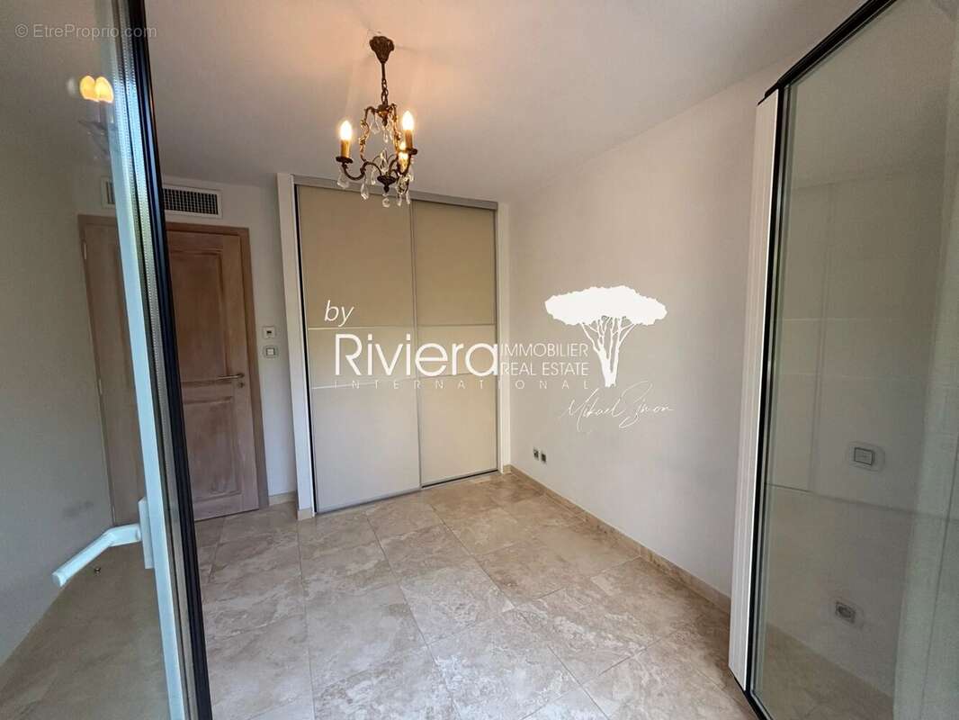 Grand appartement en vente à Cavalaire-Sur-Mer - photo 13
