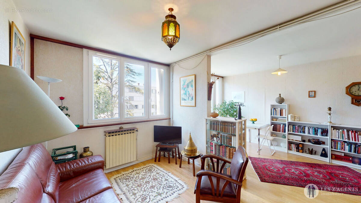 Appartement à SAINT-MARTIN-D&#039;HERES