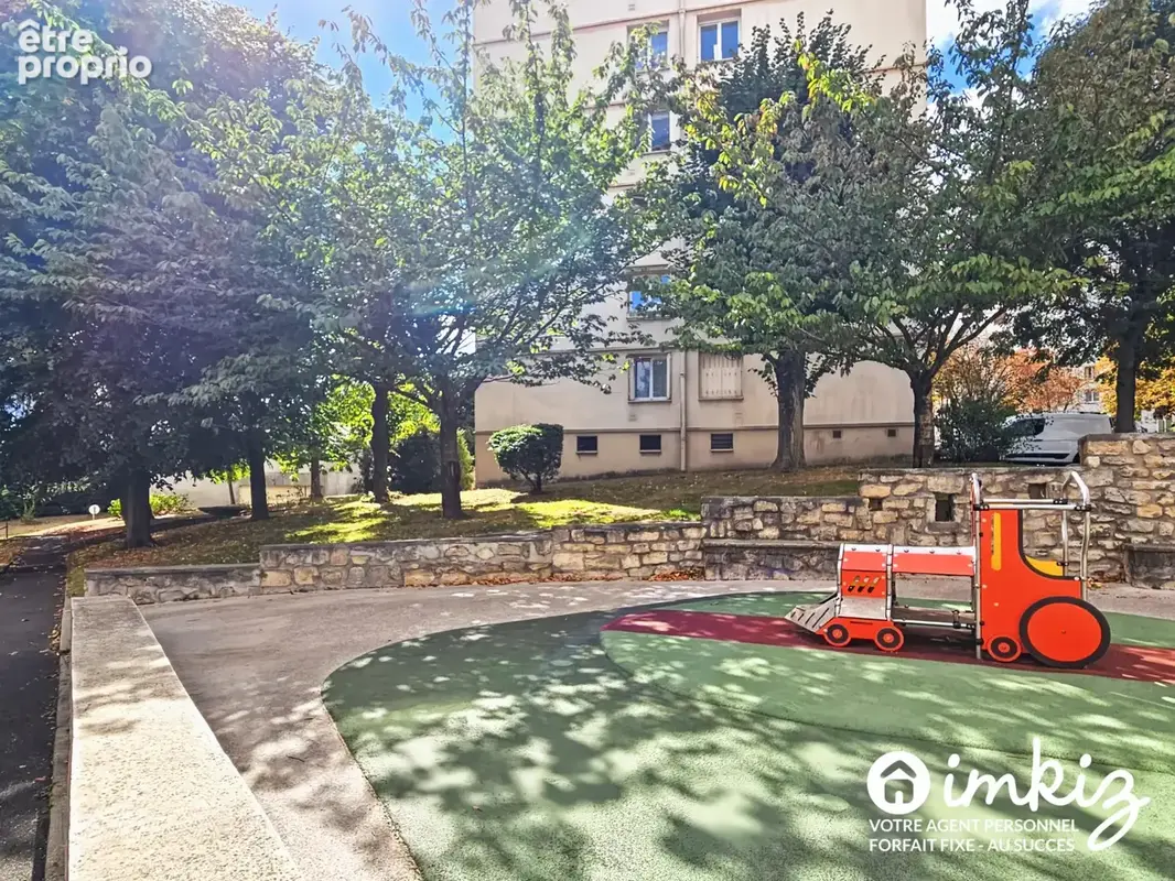 Métro Mairie d'Ivry –  4 pièces vue sur JARDIN - photo 10