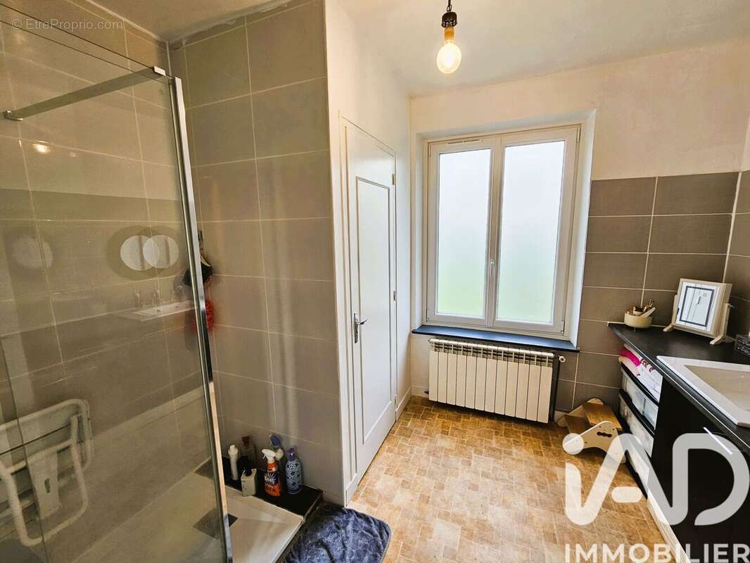 Maison 130 m² à Montreuil-Aux-Lions  - photo 8