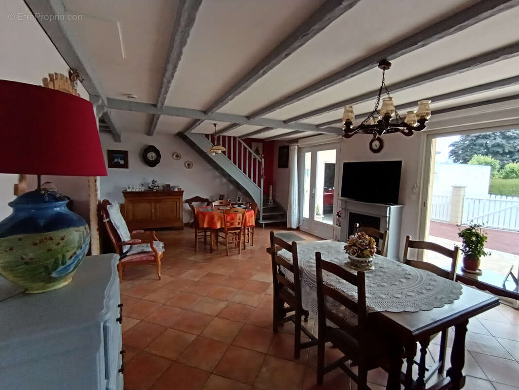 Maison à SAINT-PAIR-SUR-MER