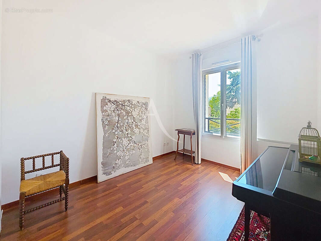 Charmant T3 de 70m² à vendre - secteur Parc de la Haye - Angers - photo 6