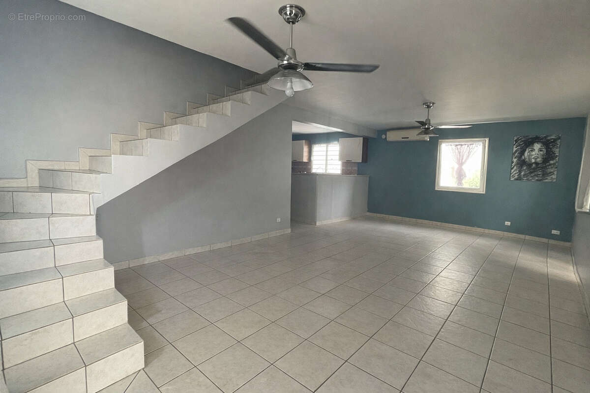 Sainte-Suzanne : villa à vendre avec IMMOBILIERE DE LA PROVIDENCE - photo 11