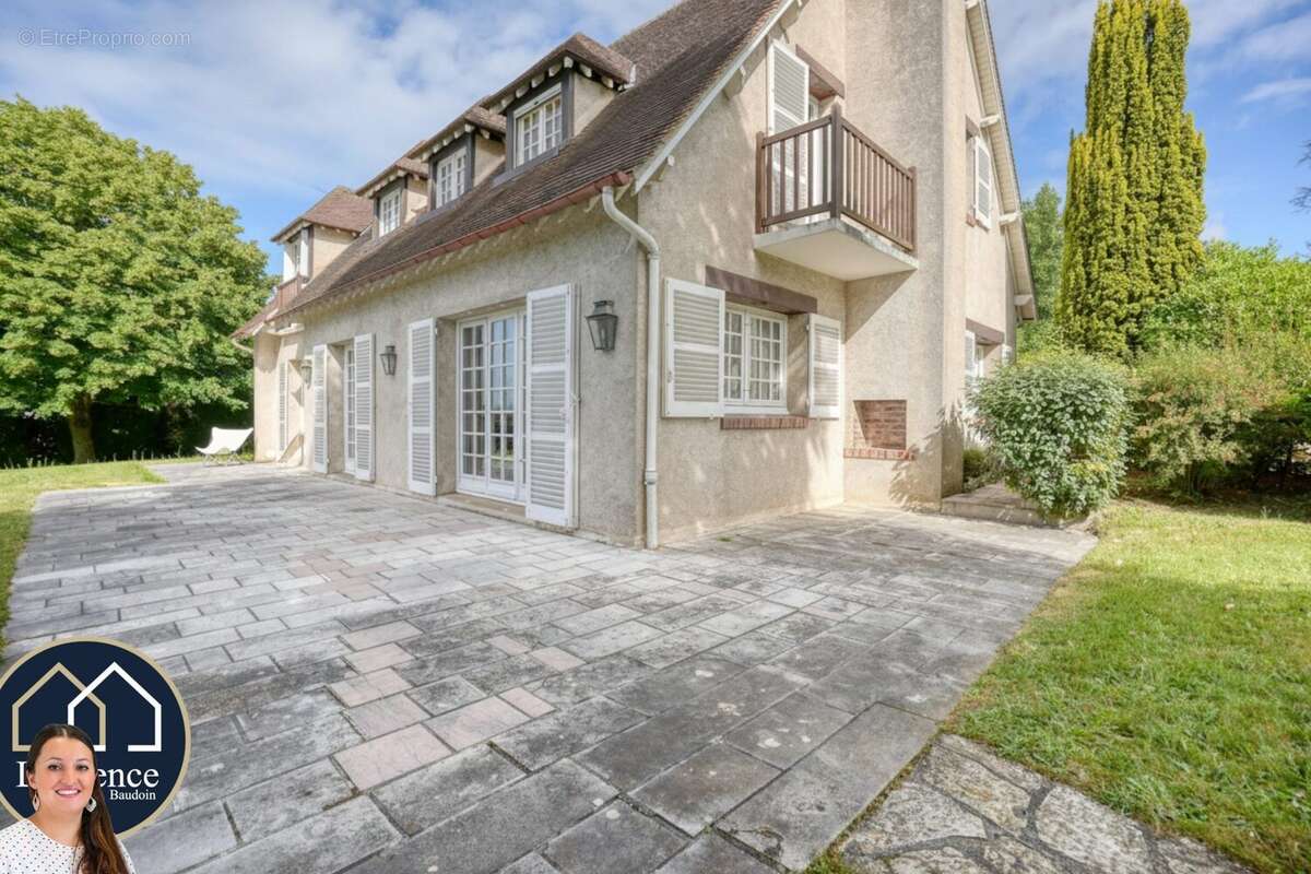 Maison à LA HAUTEVILLE
