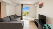Appartement à SIGNES