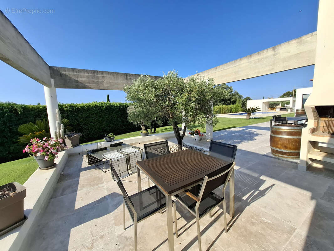 Maison à LA CADIERE-D'AZUR