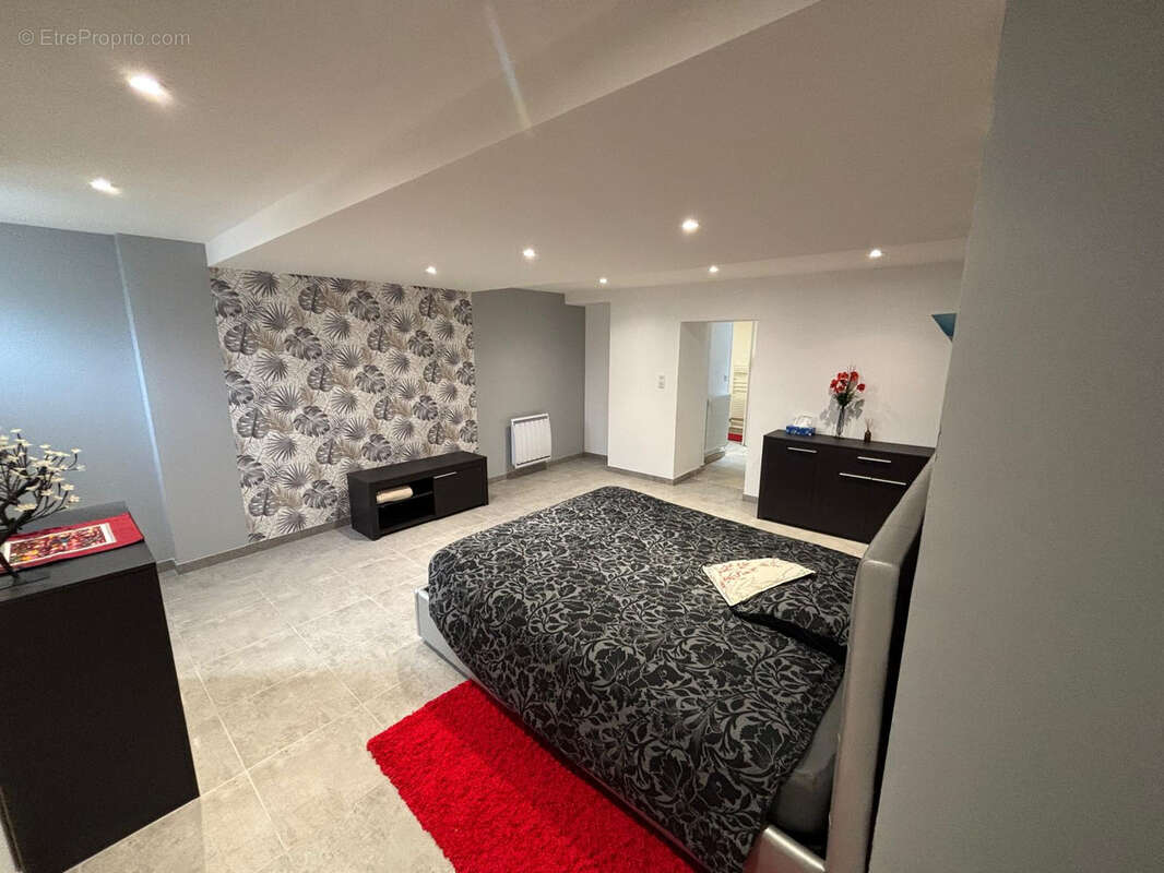 Maison à CHARLEVILLE-MEZIERES