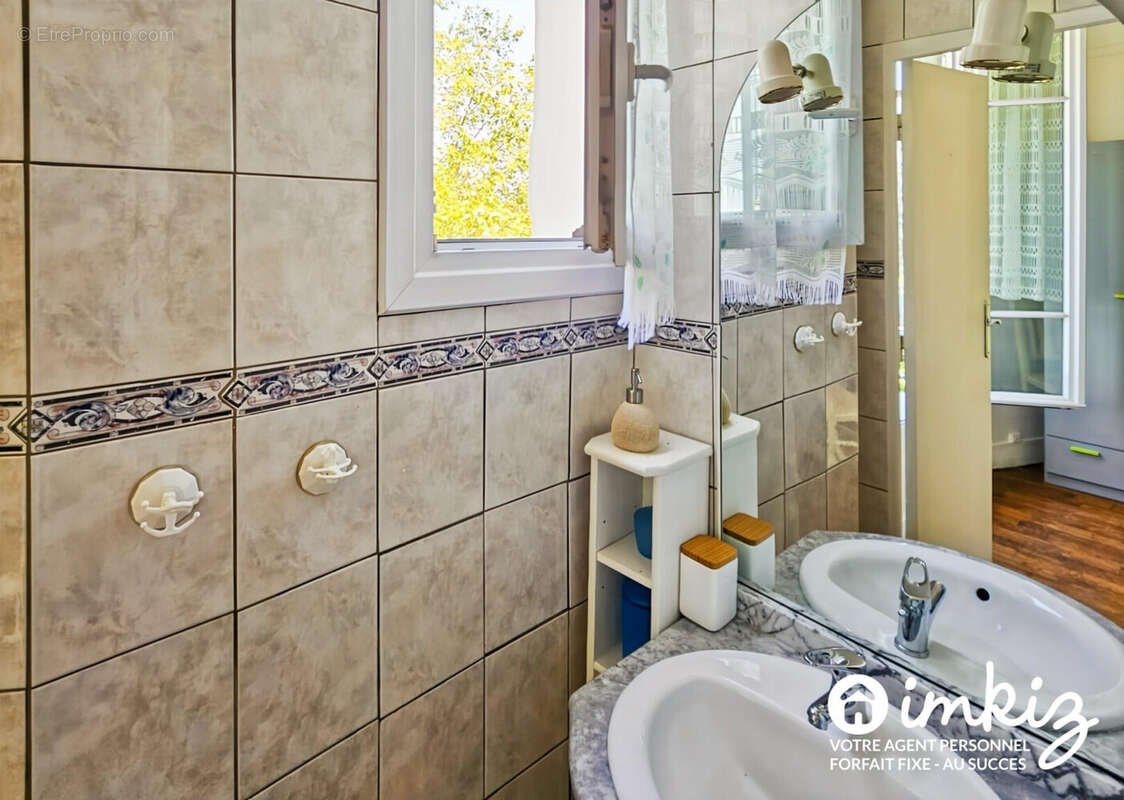 Appartement à CLICHY