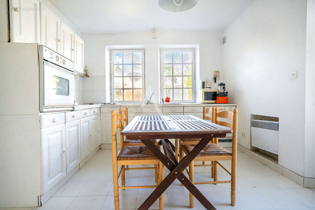 Maison à LE PUY-NOTRE-DAME