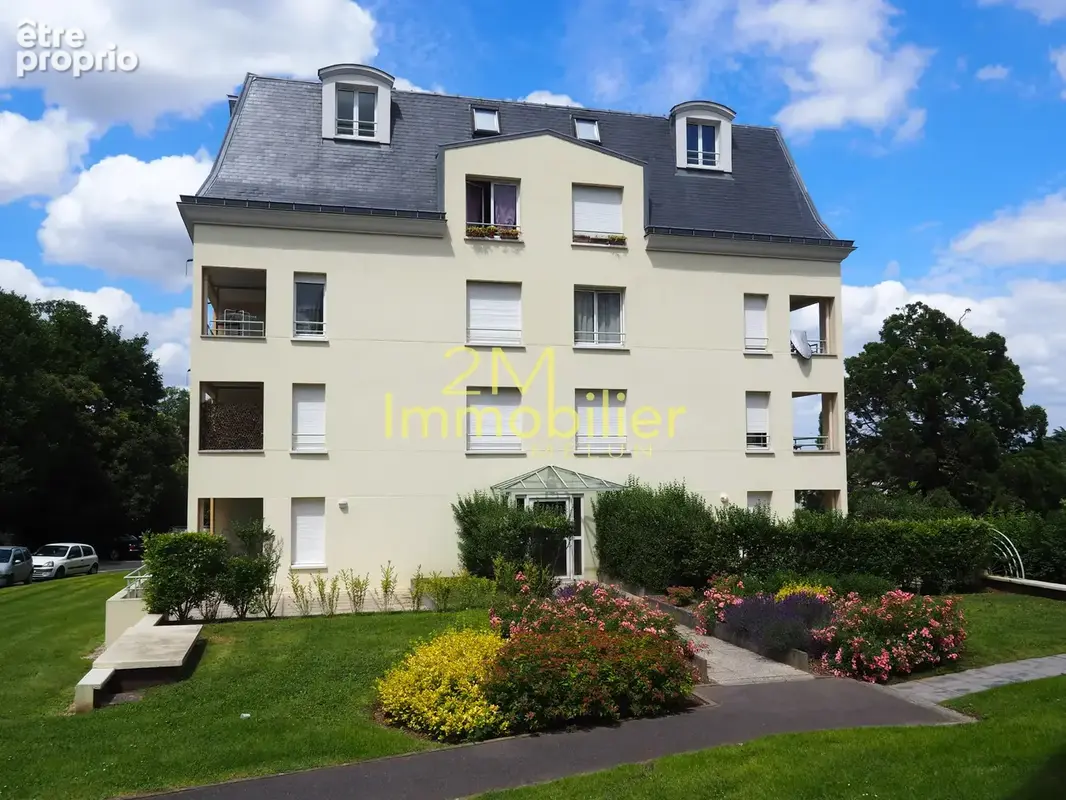 Appartement à DAMMARIE-LES-LYS