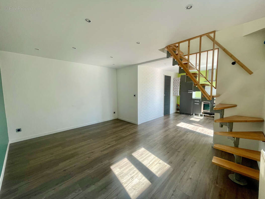 Maison au calme, ideal 1er achat ou investissment locatif ! - photo 2