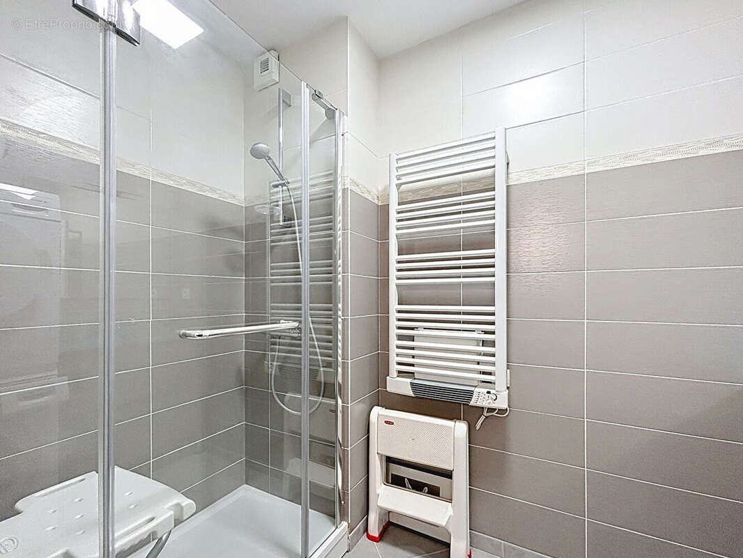 Maison à SAINT-JACQUES-DE-LA-LANDE