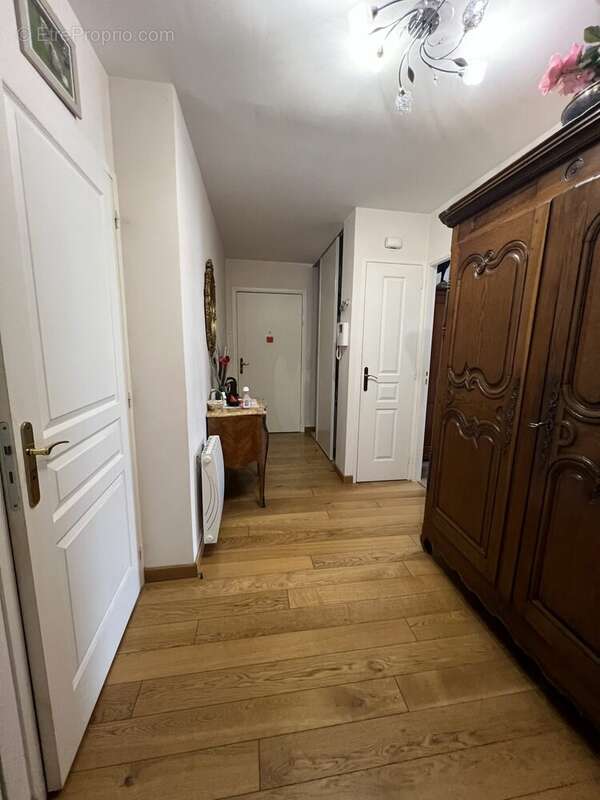 Appartement à MONDEVILLE