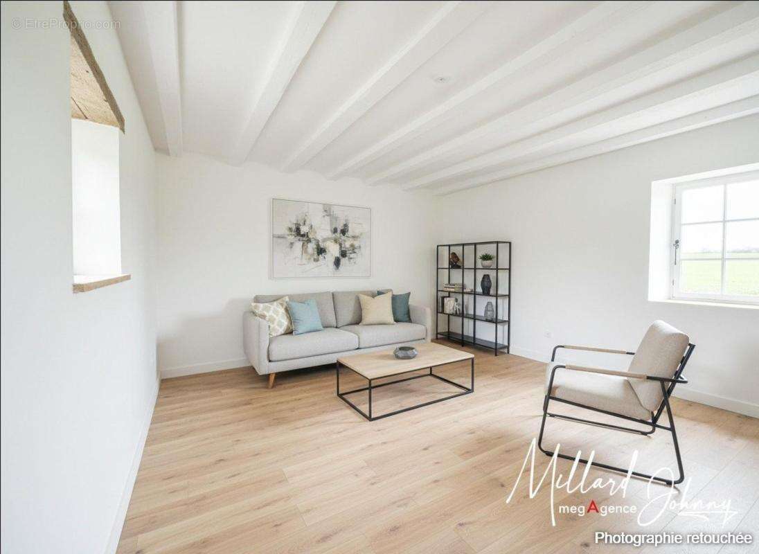 Terrain à VAUX-EN-PRE