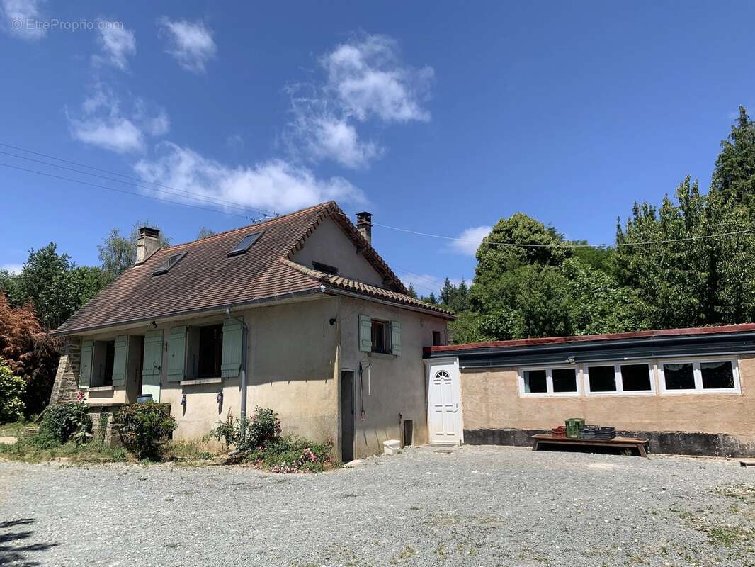 Maison de caractère avec vaste dépendance, 4 chambres et un potentiel exceptionnel - photo 17