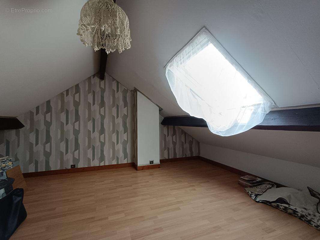 Maison à HARDRICOURT