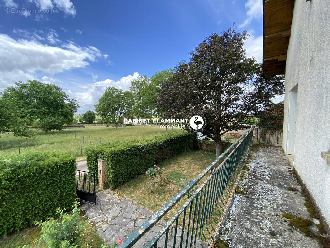 Maison à ETORMAY